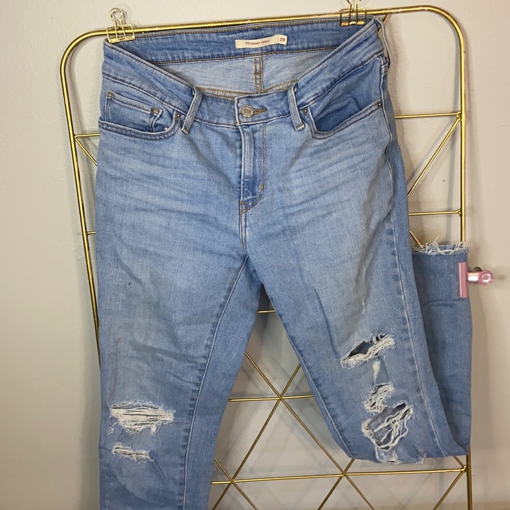 Levi sz 28 jeans